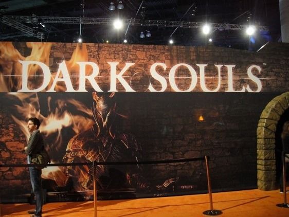 Dark Wall (1)