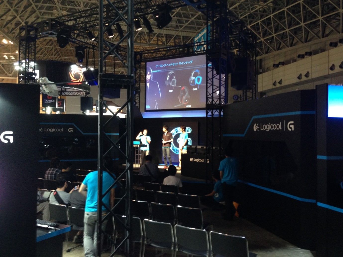 Logitech_Booth